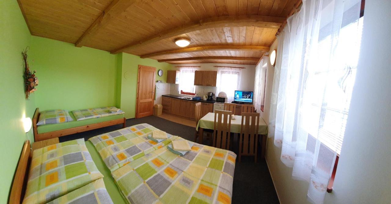 Ada Apartments Liptovský Trnovec Екстериор снимка