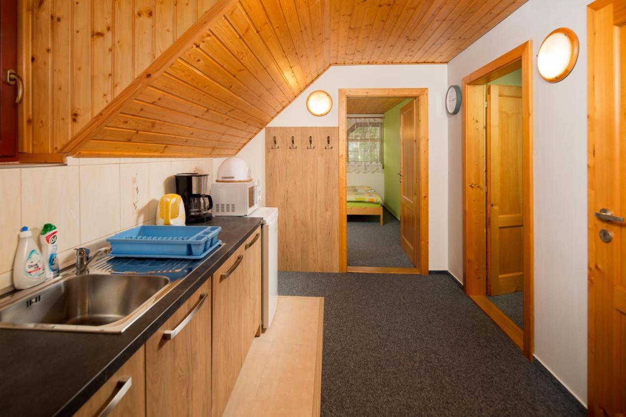 Ada Apartments Liptovský Trnovec Екстериор снимка